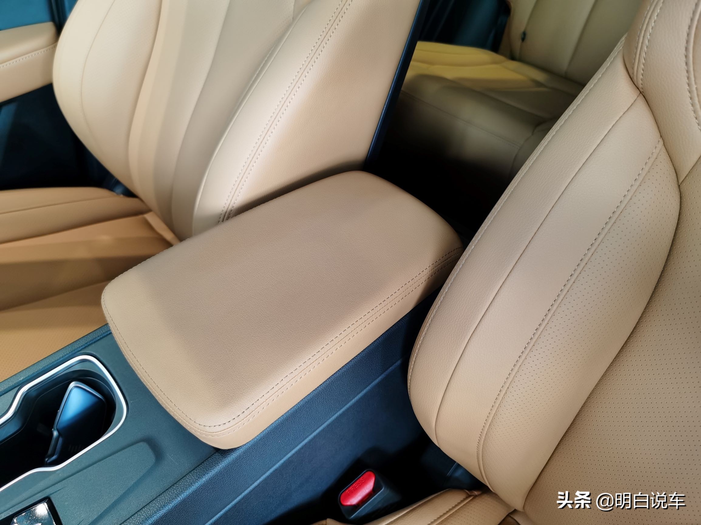 青春的味道！体验威马W6