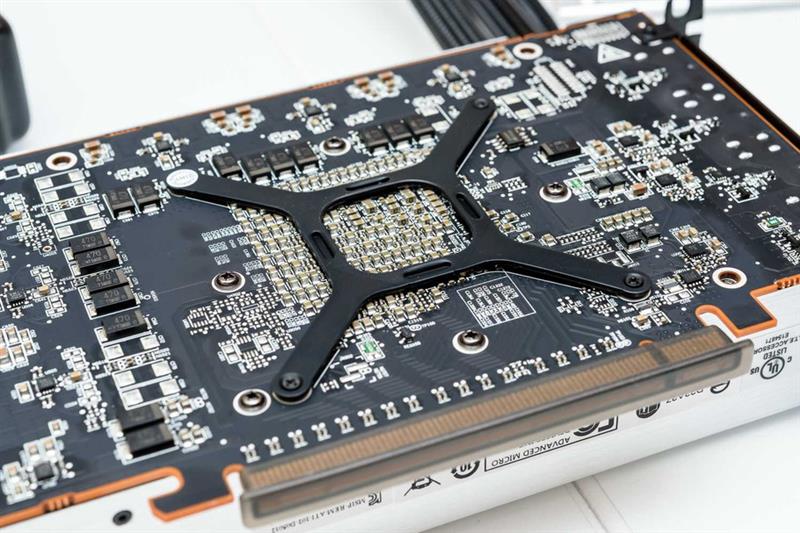 AMD RX Vega 64水冷最深测试